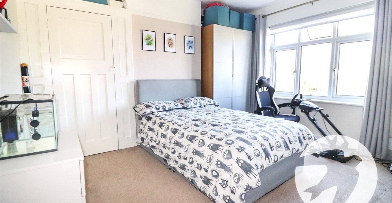 3 bedroom house for sale in Erith | Robinson Jackson