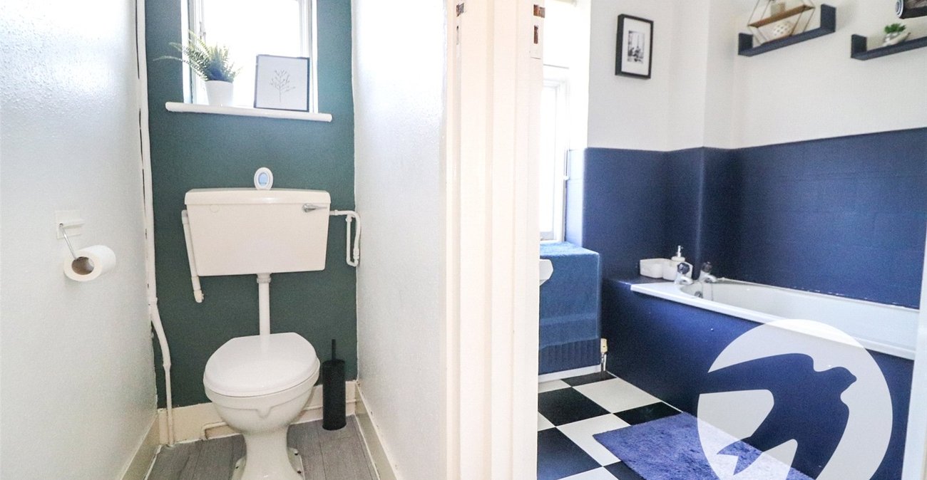 3 bedroom house for sale in Erith | Robinson Jackson