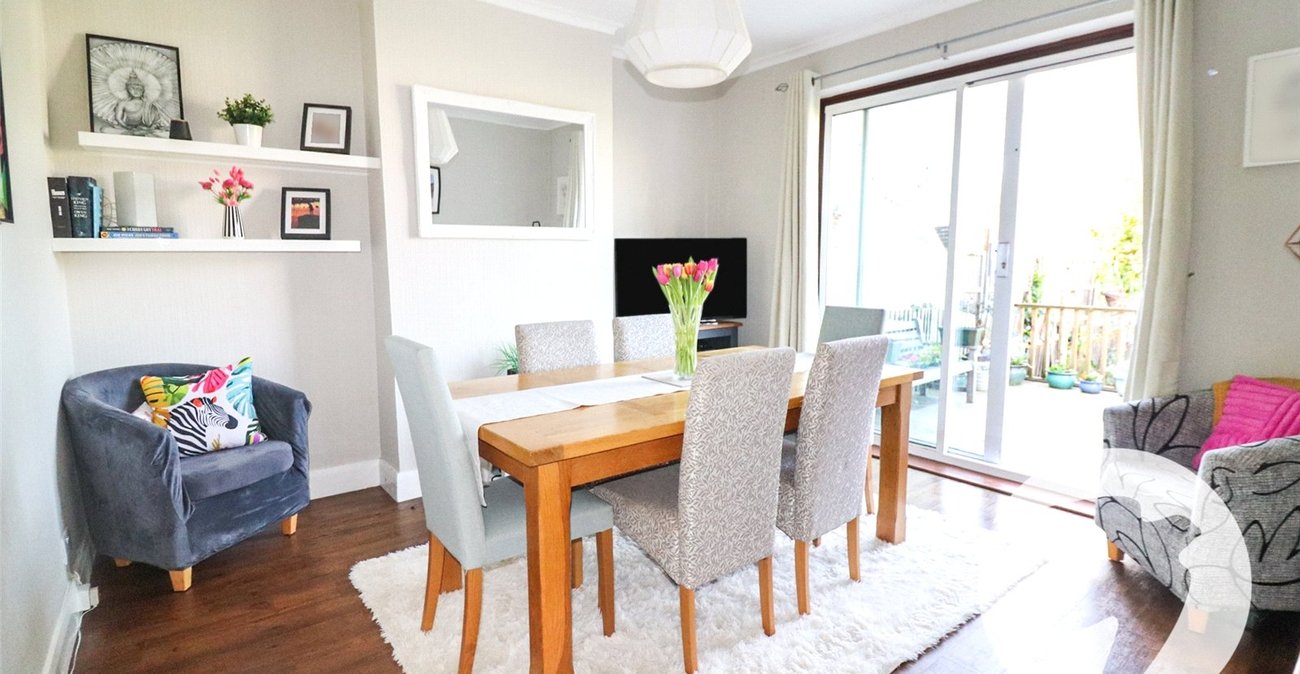 3 bedroom house for sale in Erith | Robinson Jackson