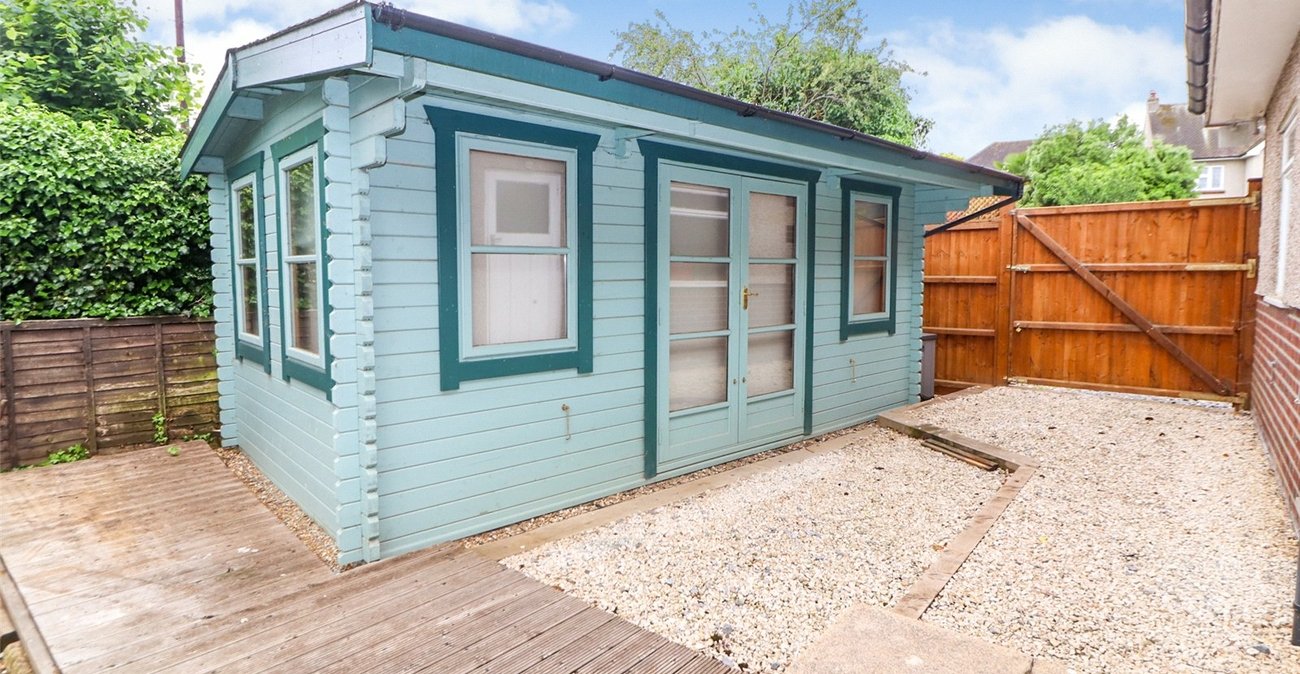 3 bedroom house for sale in Erith | Robinson Jackson