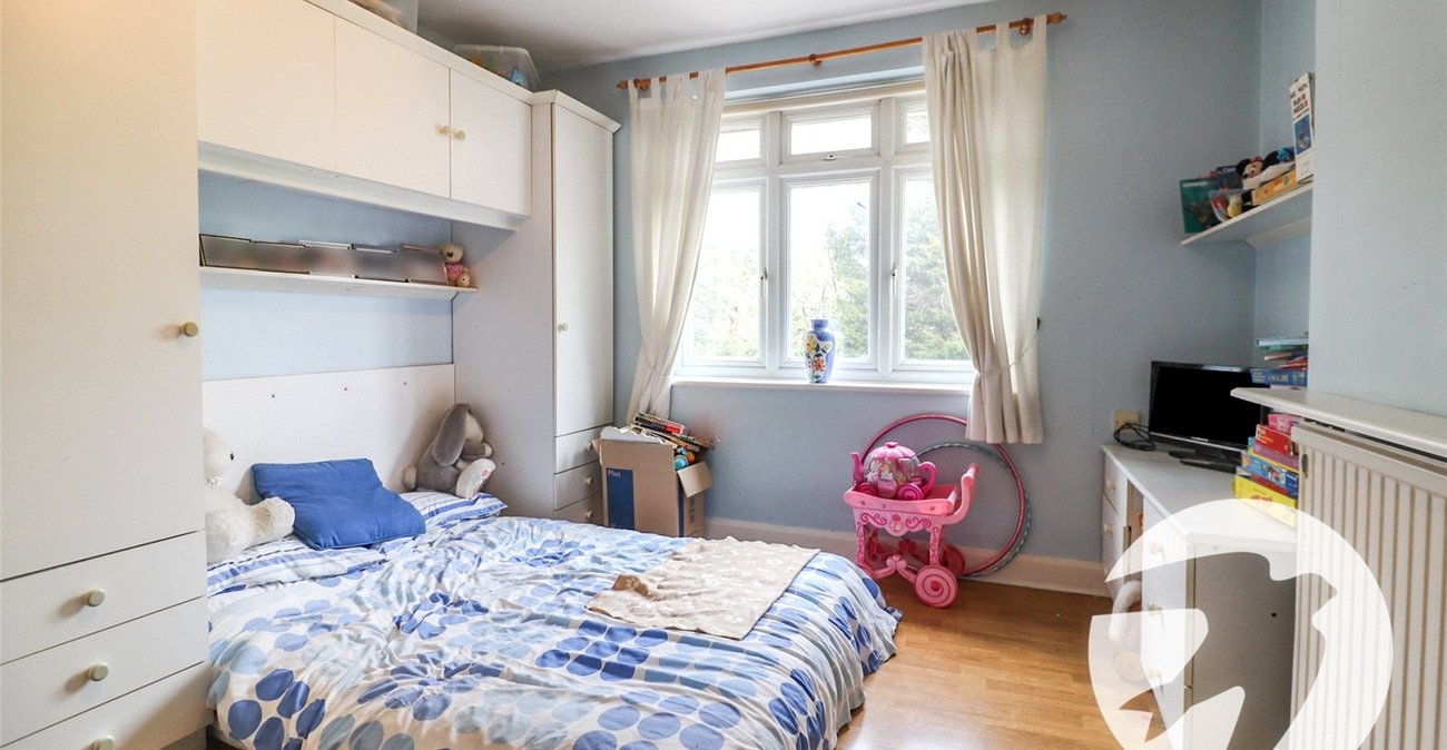 4 bedroom house for sale in Northumberland Heath | Robinson Jackson