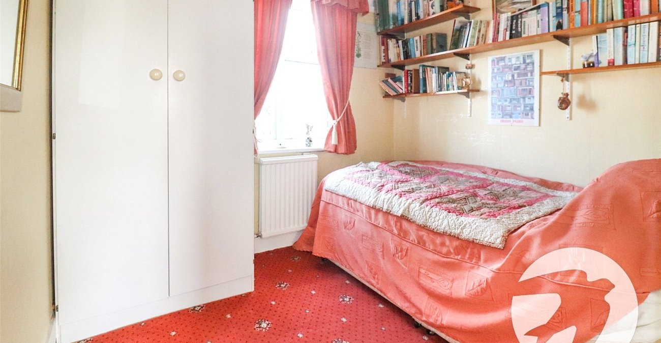 4 bedroom house for sale in Erith | Robinson Jackson