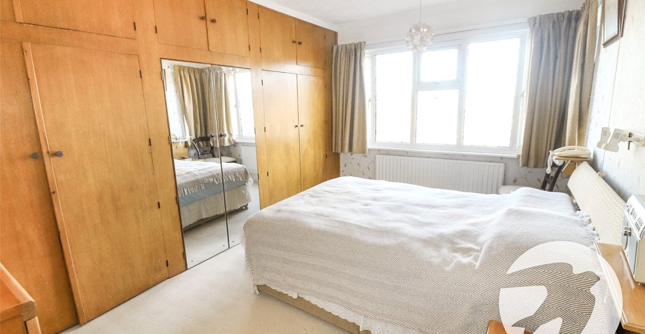 4 bedroom house for sale in Erith | Robinson Jackson
