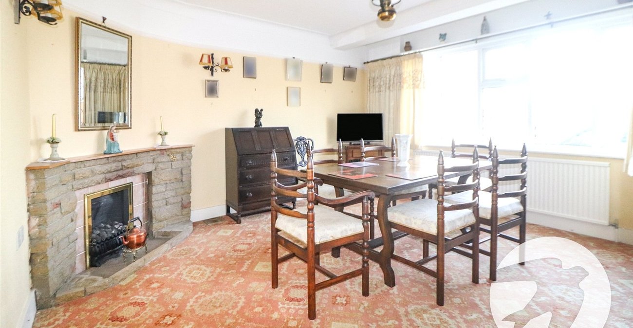 4 bedroom house for sale in Erith | Robinson Jackson