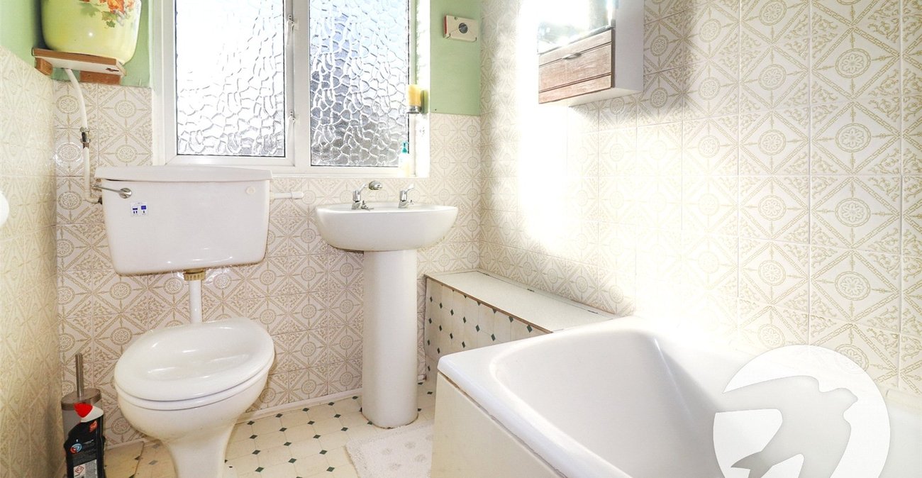 4 bedroom house for sale in Erith | Robinson Jackson