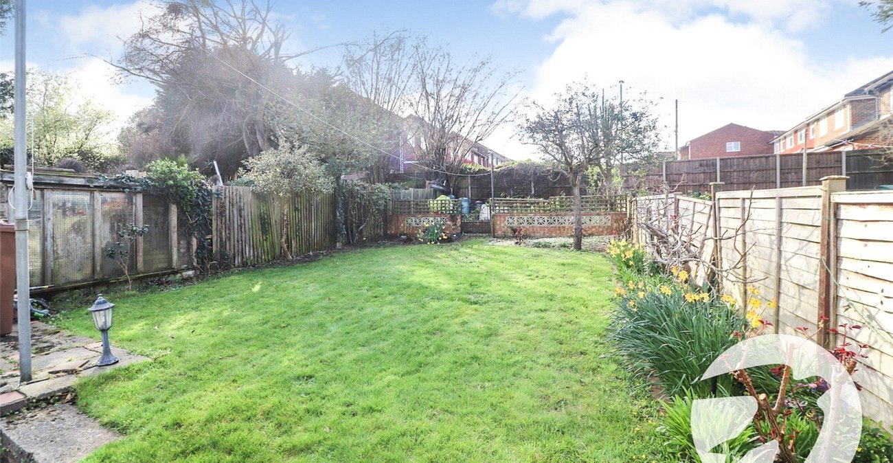 4 bedroom house for sale in Erith | Robinson Jackson