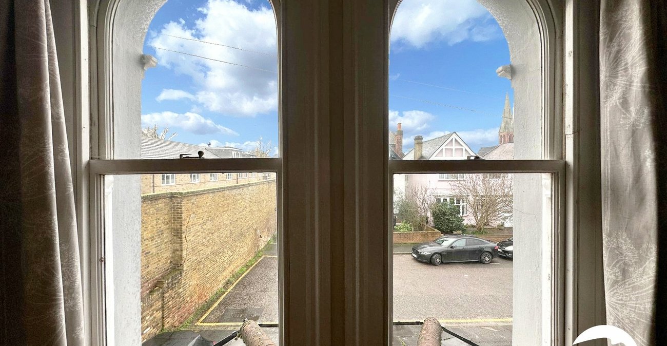 3 bedroom house for sale in Bromley | Robinson Jackson