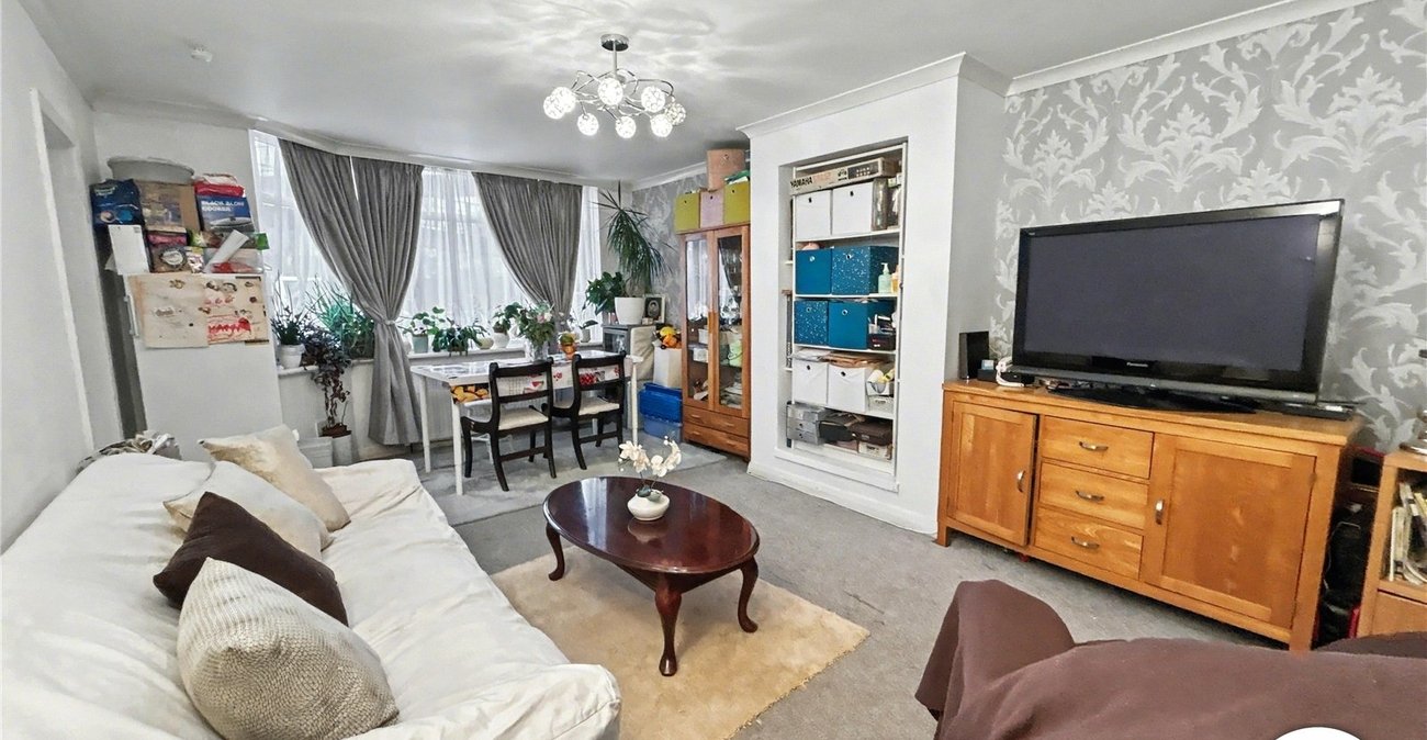 2 bedroom property for sale in Sidcup | Robinson Jackson