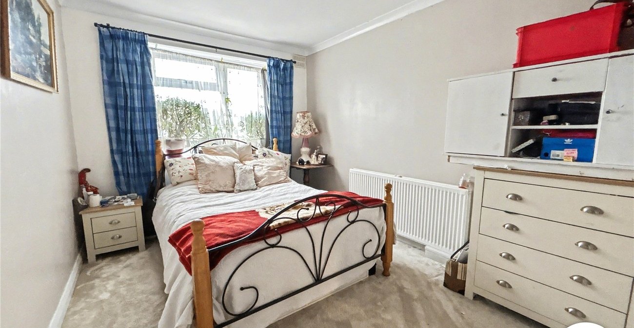 2 bedroom property for sale in Sidcup | Robinson Jackson