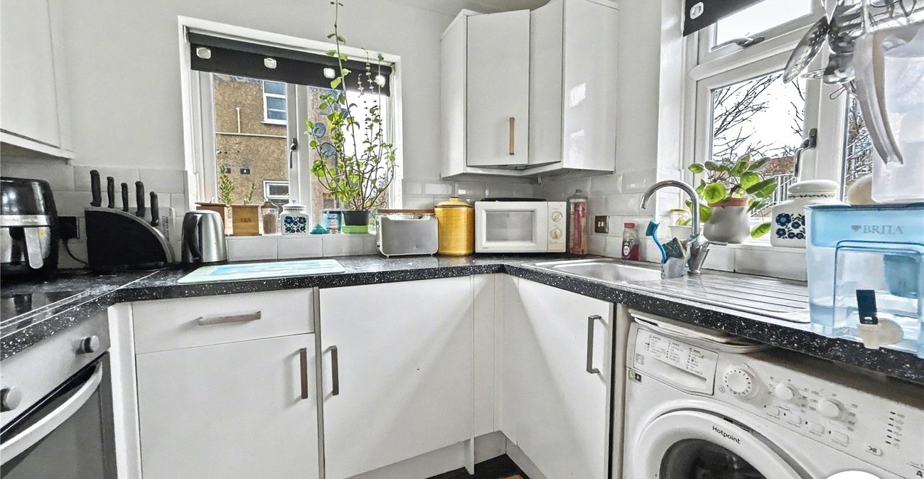 2 bedroom property for sale in Sidcup | Robinson Jackson