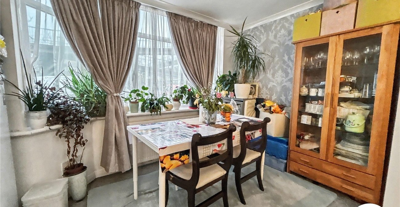 2 bedroom property for sale in Sidcup | Robinson Jackson