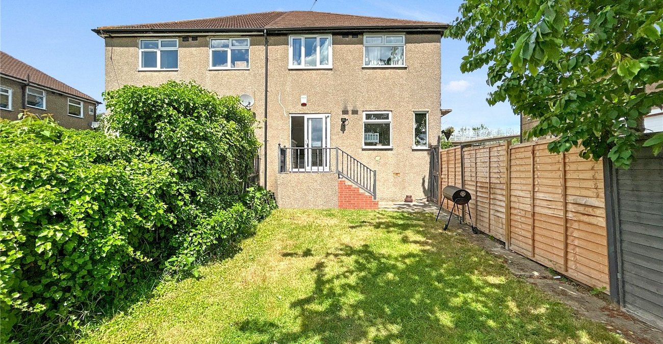 2 bedroom property for sale in Sidcup | Robinson Jackson