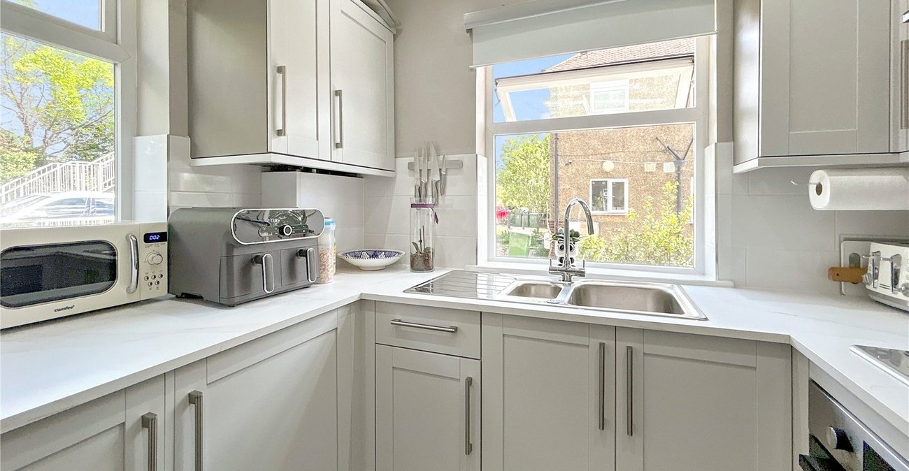 2 bedroom property for sale in Sidcup | Robinson Jackson