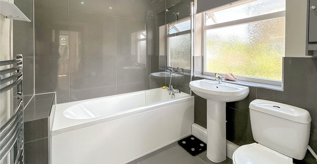 2 bedroom property for sale in Sidcup | Robinson Jackson