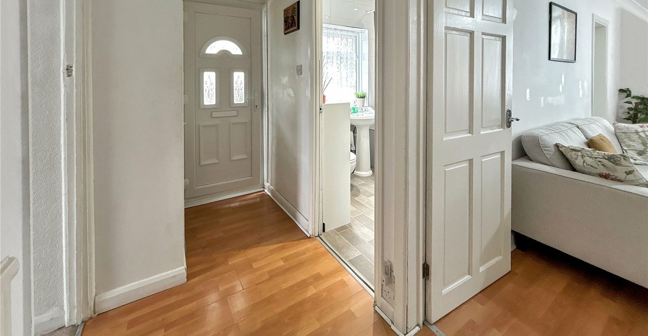 2 bedroom property for sale in Sidcup | Robinson Jackson