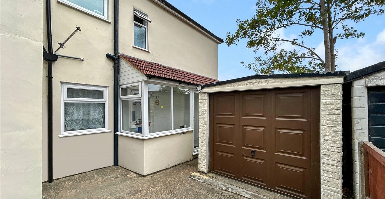 2 bedroom property for sale in Sidcup | Robinson Jackson