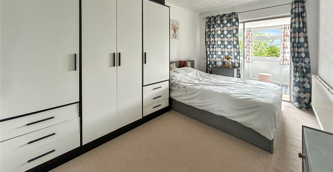 2 bedroom property for sale in Sidcup | Robinson Jackson