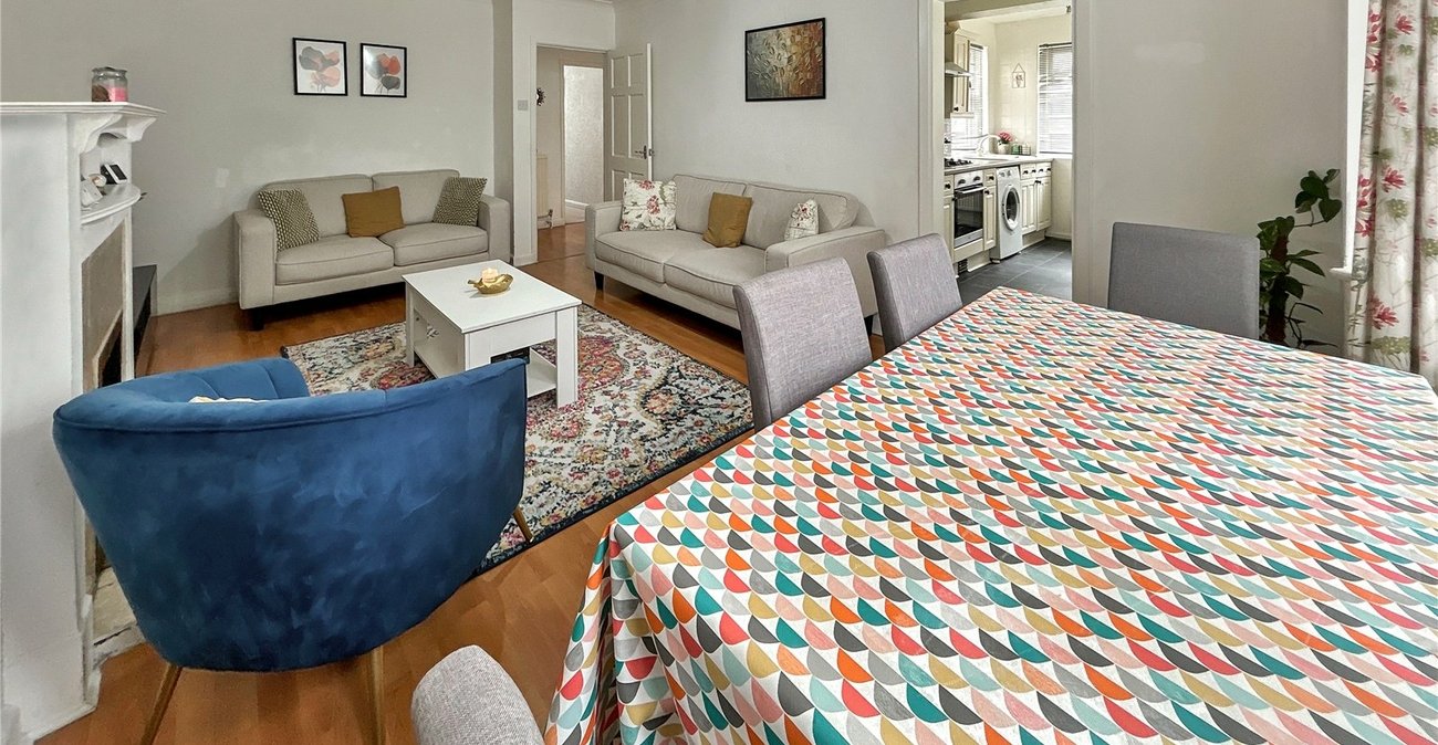 2 bedroom property for sale in Sidcup | Robinson Jackson