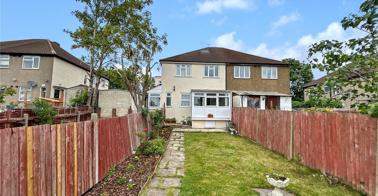 2 bedroom property for sale in Sidcup | Robinson Jackson