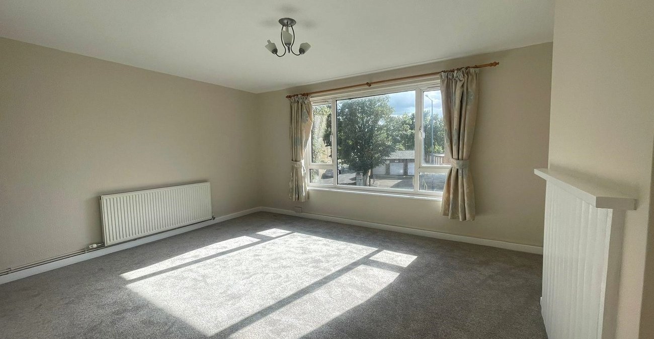 3 bedroom property for sale in Gravesend | Robinson Michael & Jackson