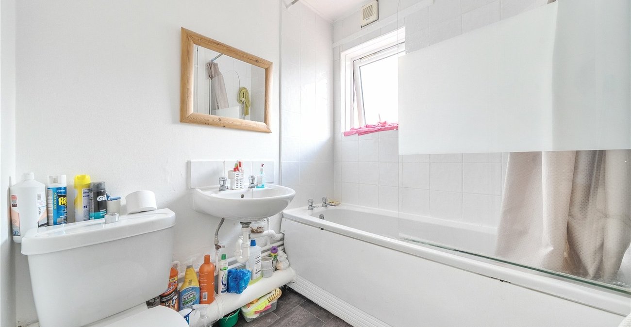 1 bedroom property for sale in Forest Hill | Robinson Jackson