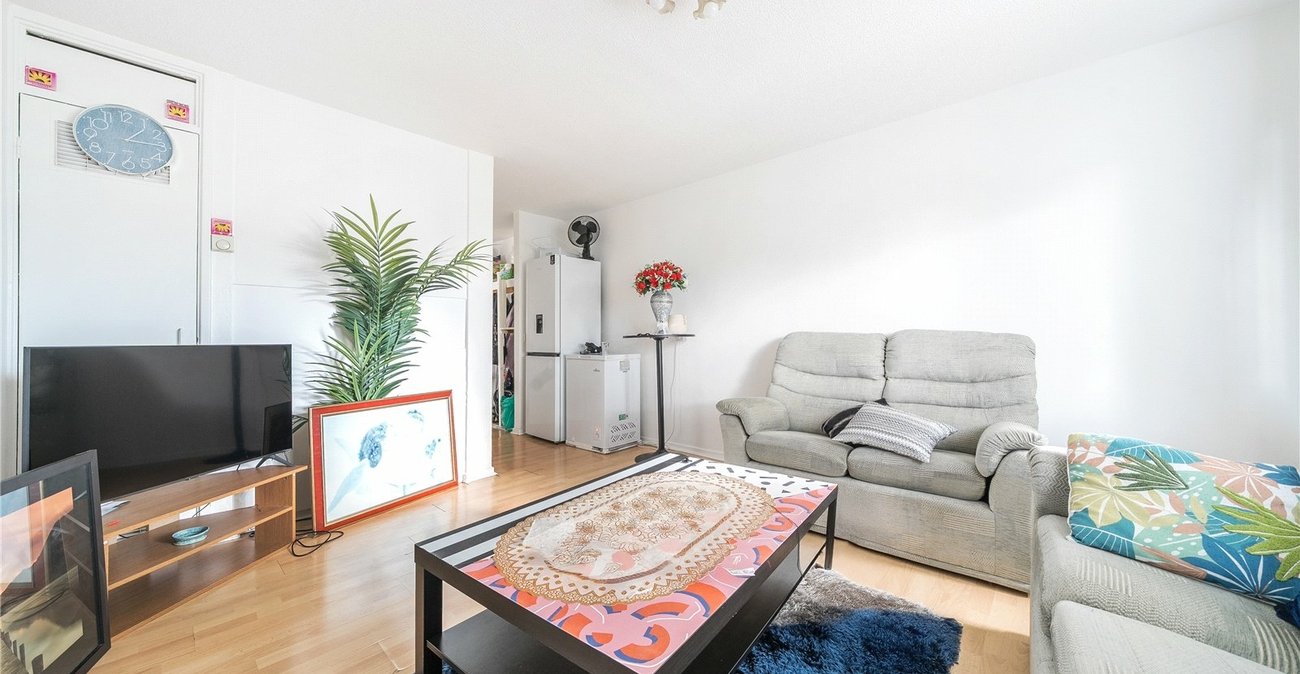 1 bedroom property for sale in Forest Hill | Robinson Jackson