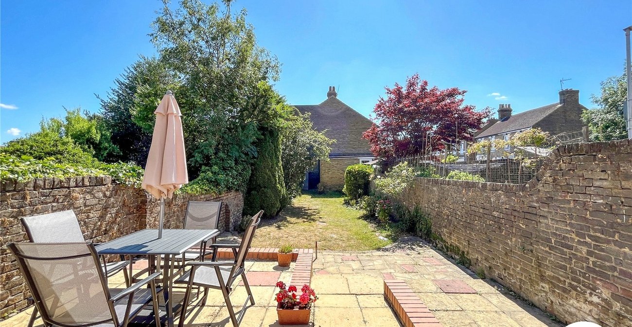 3 bedroom house for sale in Sittingbourne | Robinson Michael & Jackson