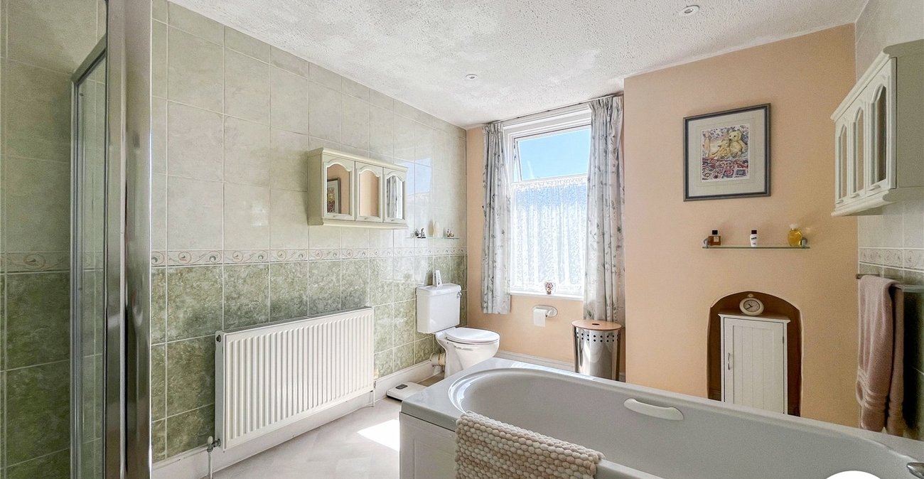 3 bedroom house for sale in Sittingbourne | Robinson Michael & Jackson