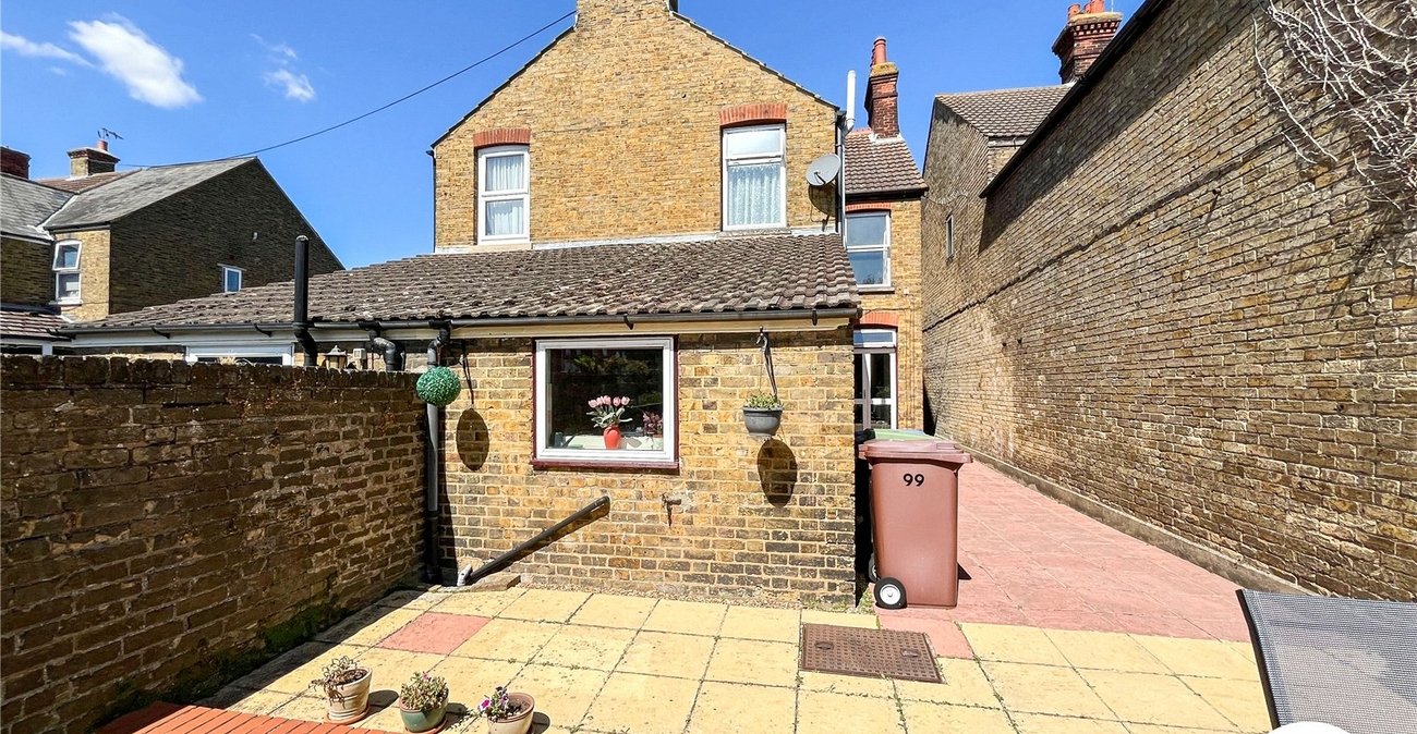 3 bedroom house for sale in Sittingbourne | Robinson Michael & Jackson