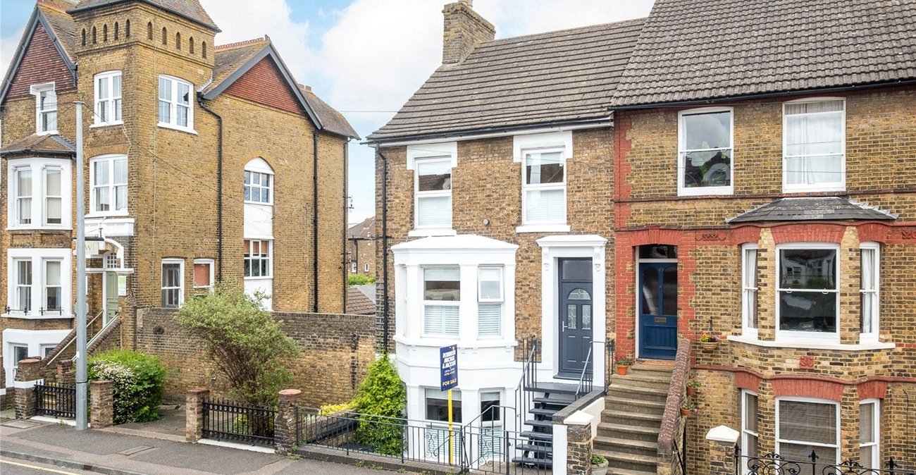 4 bedroom house for sale in Sittingbourne | Robinson Michael & Jackson