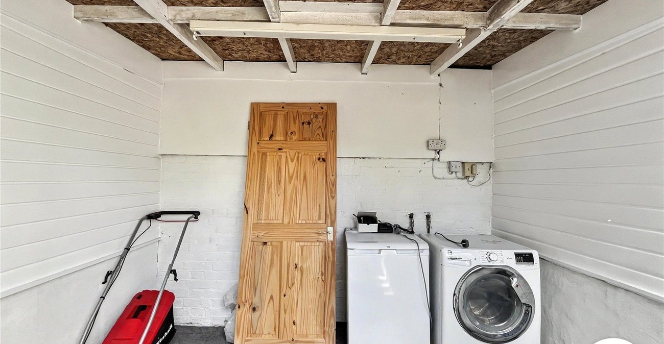 1 bedroom property for sale in Sittingbourne | Robinson Michael & Jackson