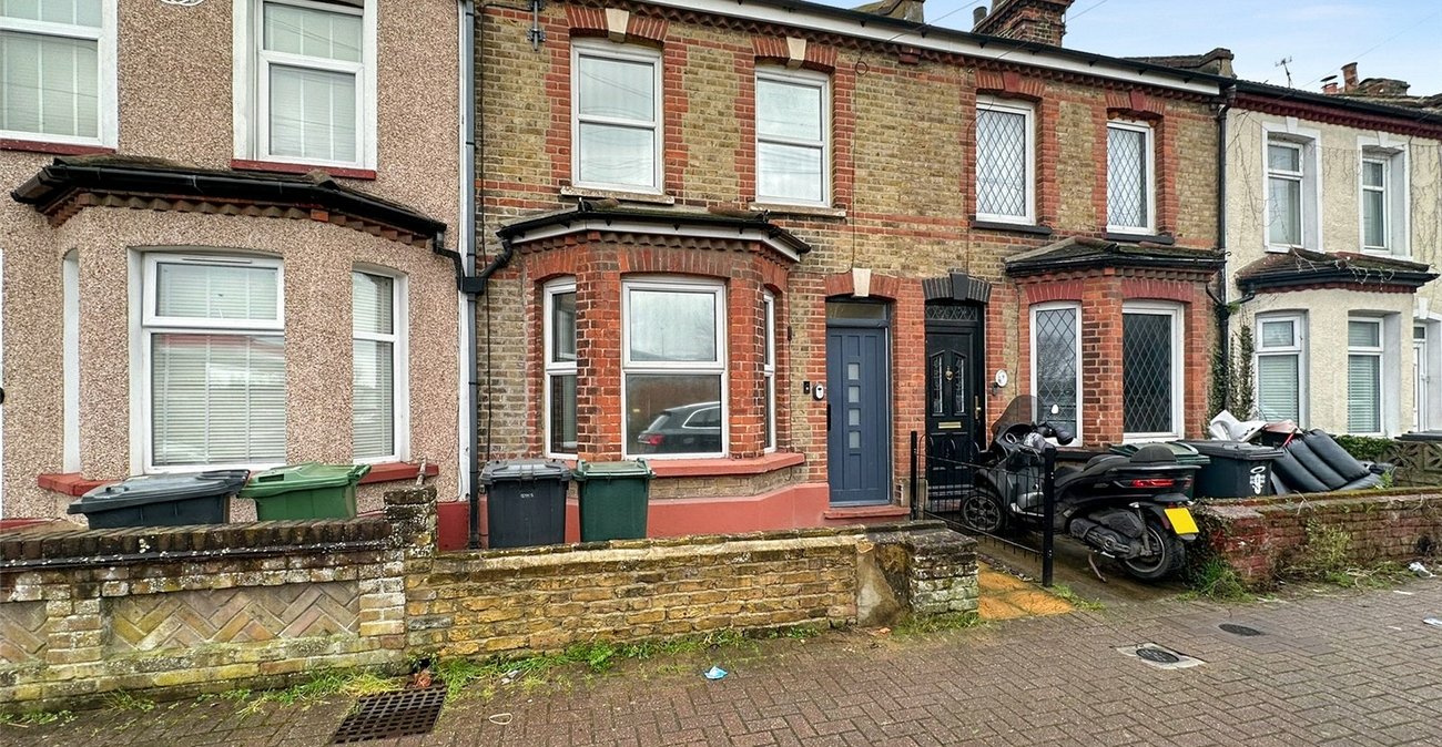 3 bedroom house for sale in Greenhithe | Robinson Jackson