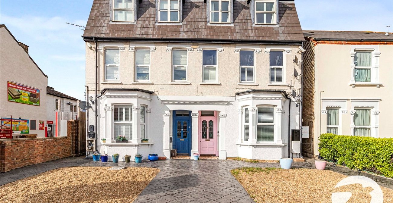 2 bedroom property for sale in Welling | Robinson Jackson