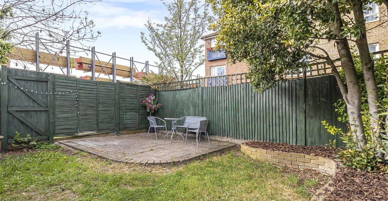 2 bedroom property for sale in Welling | Robinson Jackson