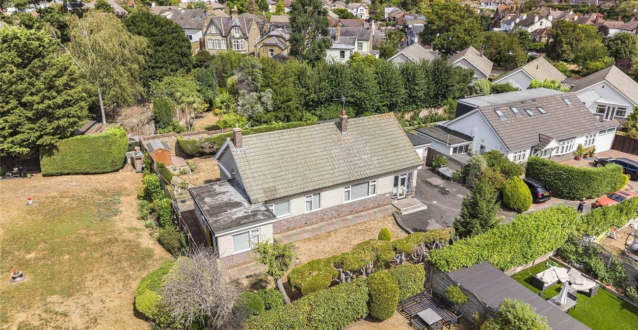3 bedroom bungalow for sale in Bexley | Robinson Jackson
