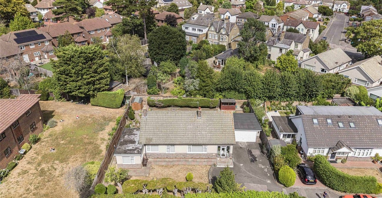 3 bedroom bungalow for sale in Bexley | Robinson Jackson