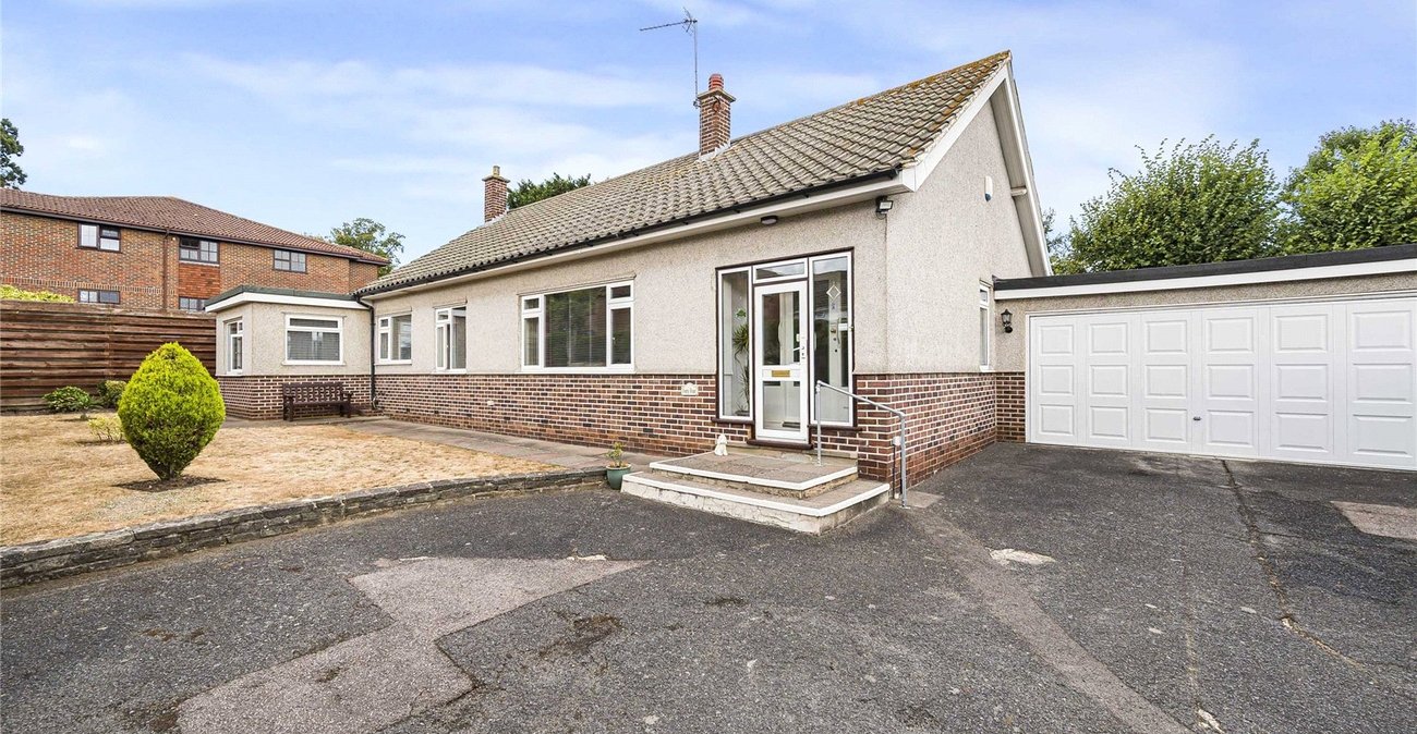 3 bedroom bungalow for sale in Bexley | Robinson Jackson