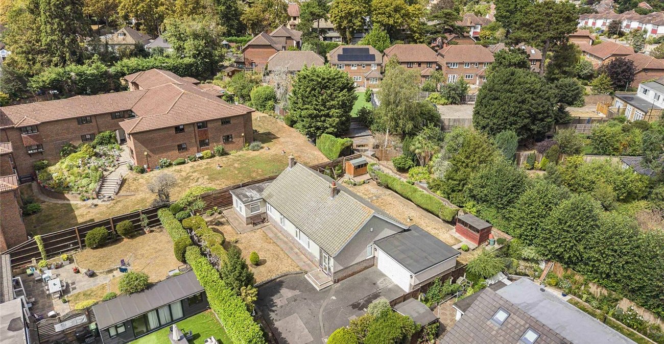3 bedroom bungalow for sale in Bexley | Robinson Jackson