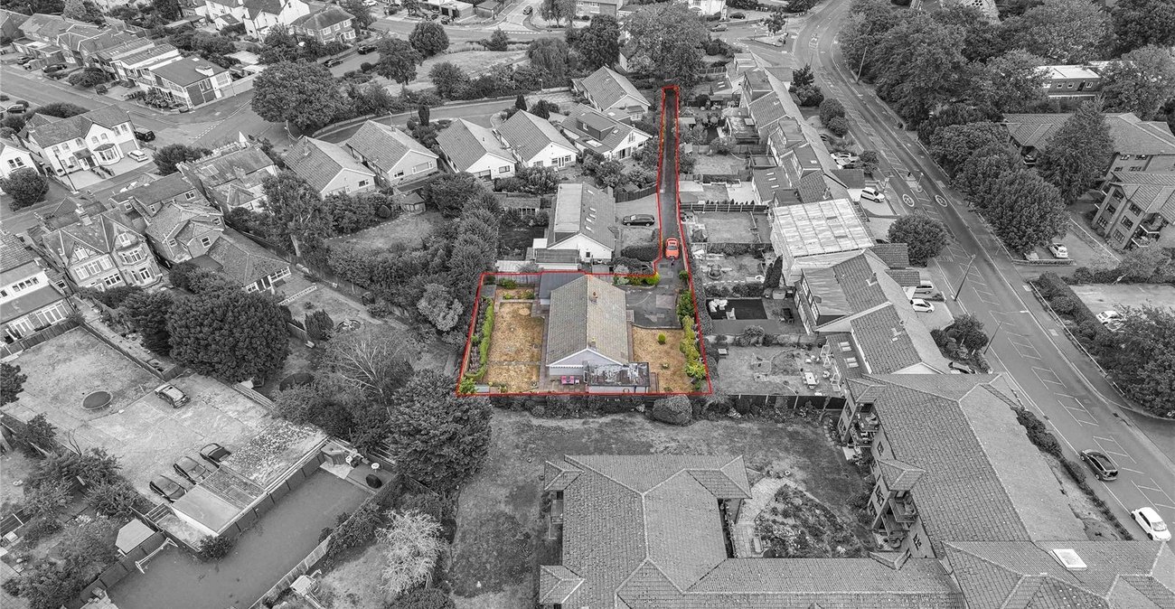 3 bedroom bungalow for sale in Bexley | Robinson Jackson