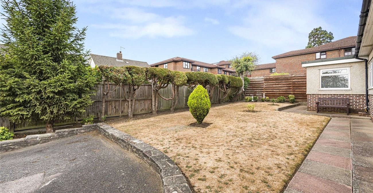 3 bedroom bungalow for sale in Bexley | Robinson Jackson