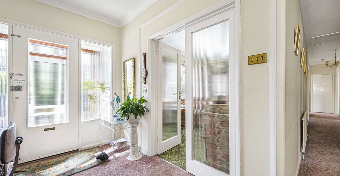 3 bedroom bungalow for sale in Bexley | Robinson Jackson