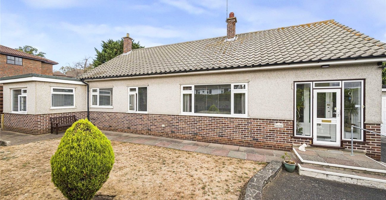 3 bedroom bungalow for sale in Bexley | Robinson Jackson