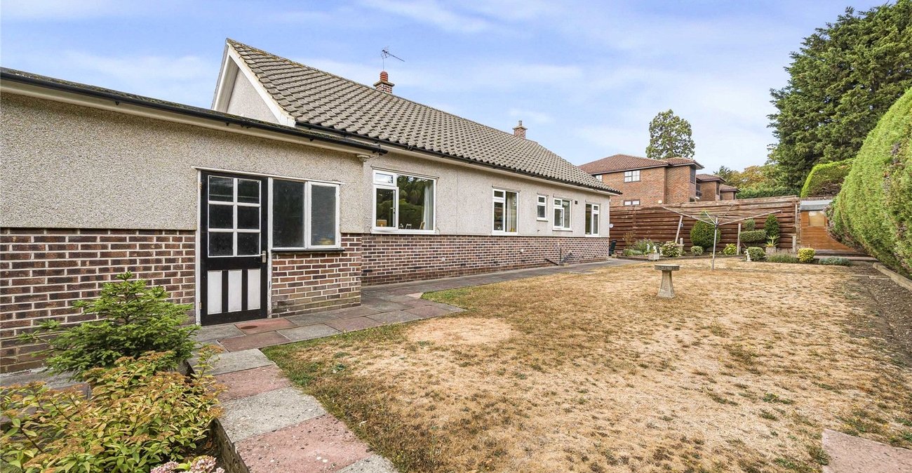 3 bedroom bungalow for sale in Bexley | Robinson Jackson