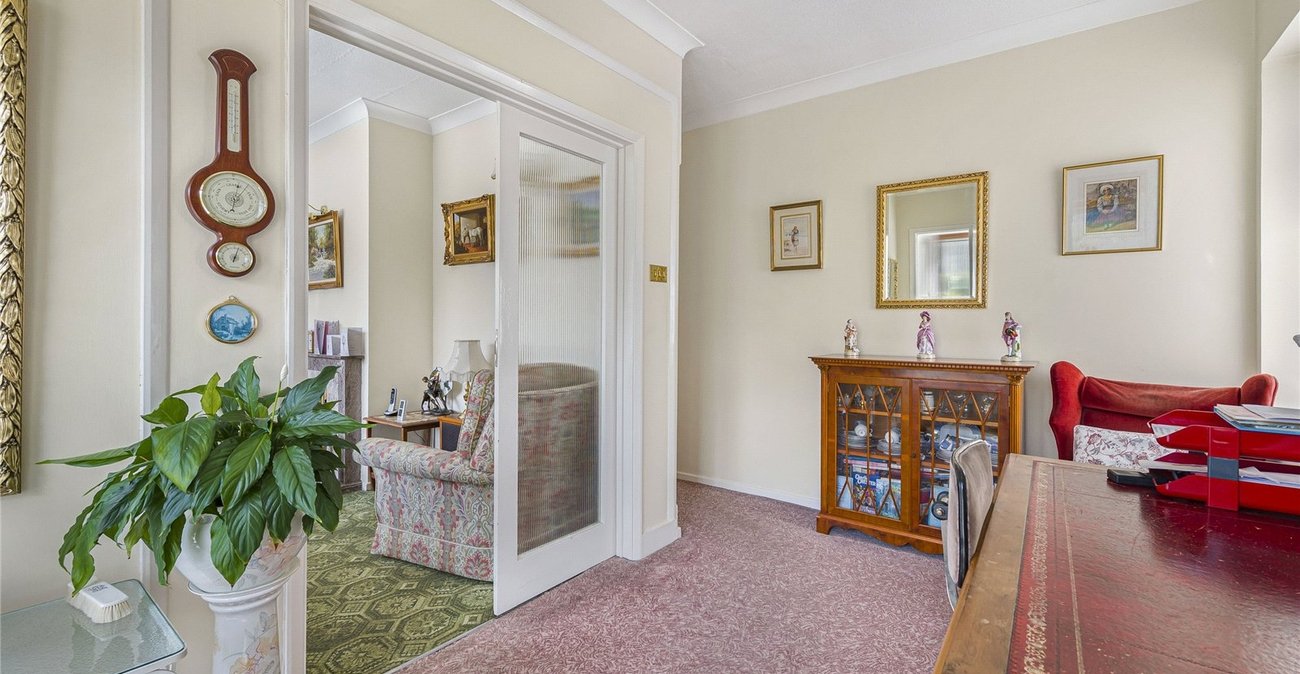 3 bedroom bungalow for sale in Bexley | Robinson Jackson