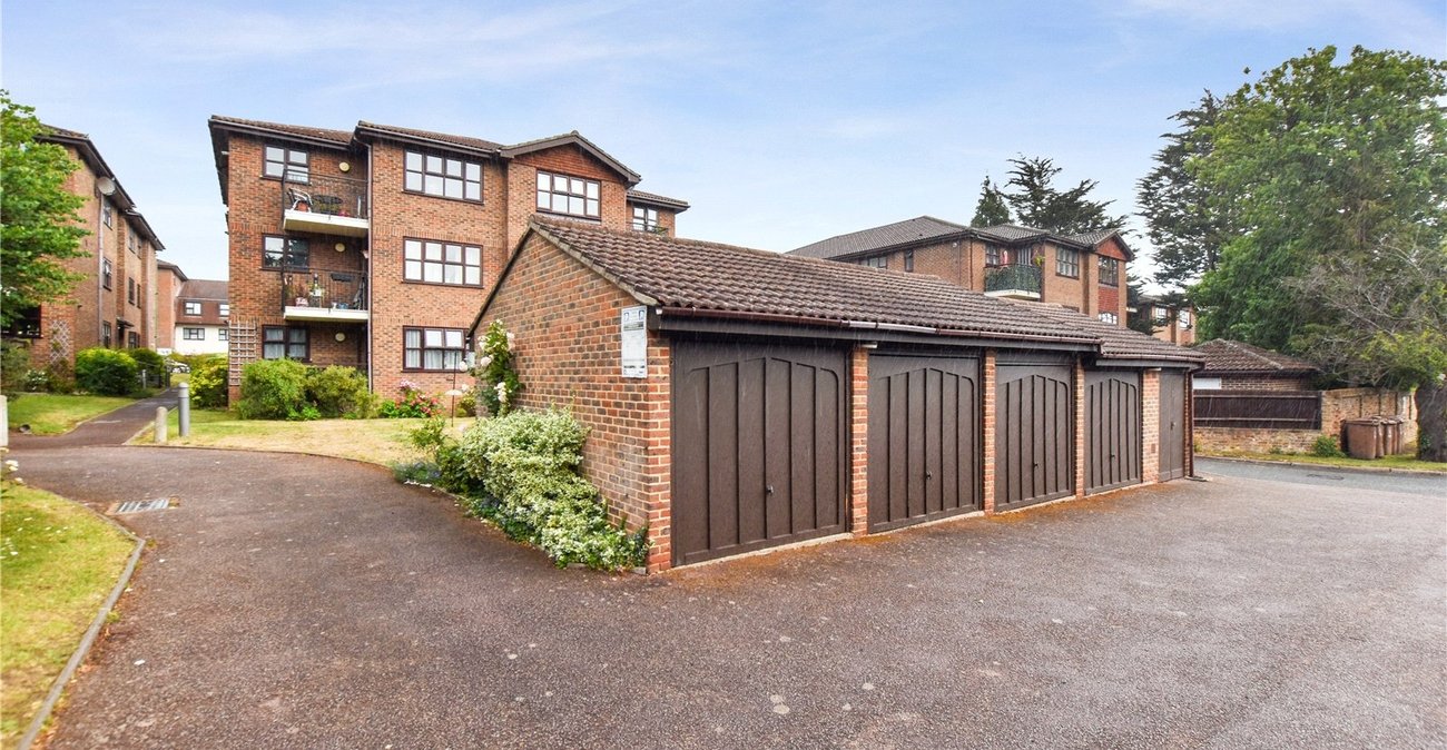 2 bedroom property for sale in Bexley | Robinson Jackson