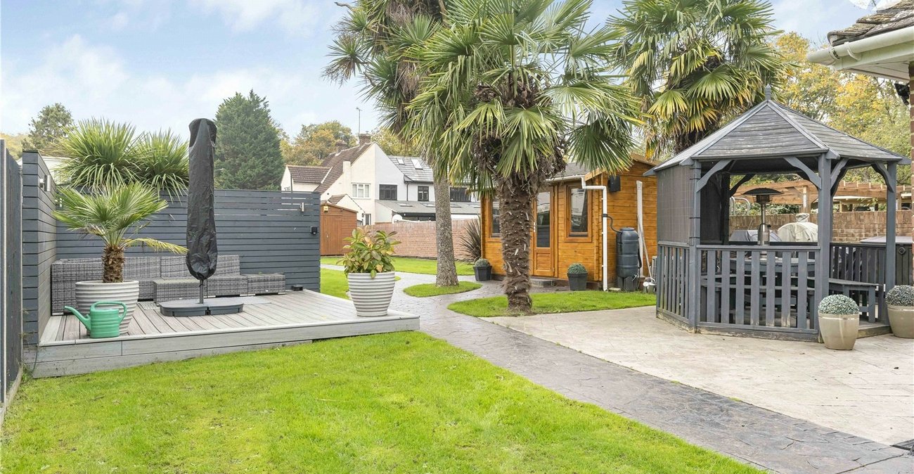 4 bedroom bungalow for sale in Bexley | Robinson Jackson