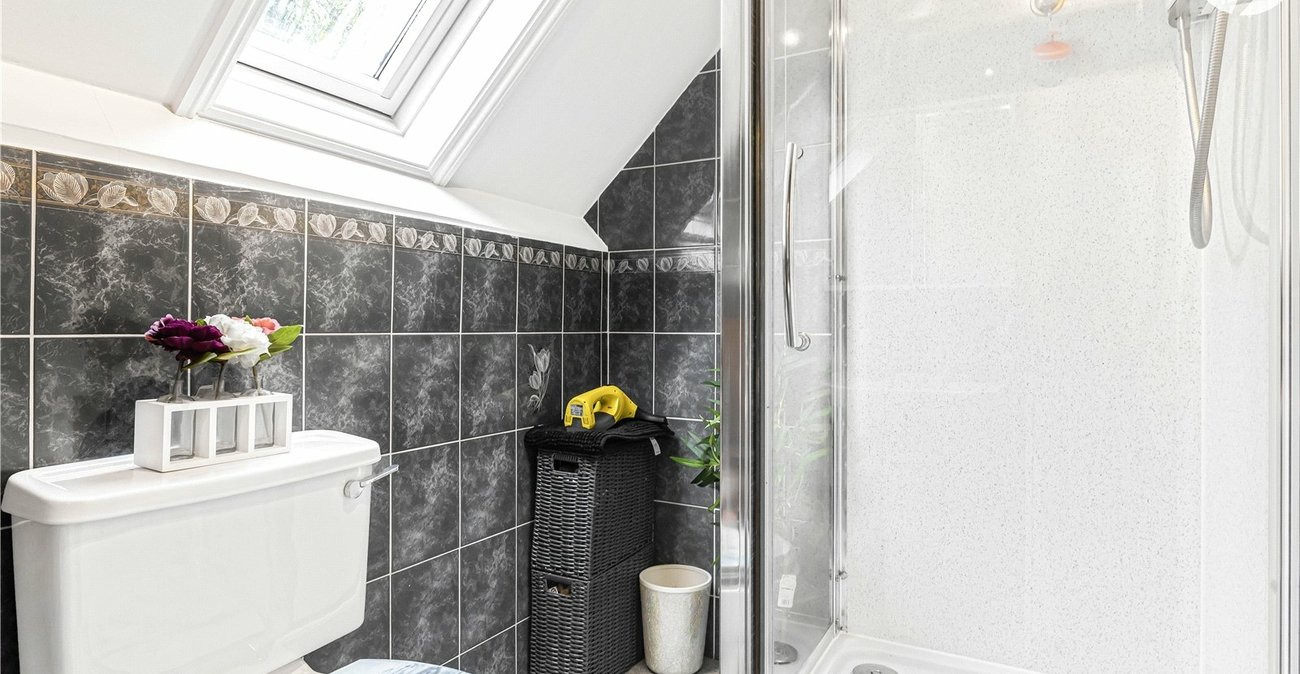 4 bedroom bungalow for sale in Bexley | Robinson Jackson