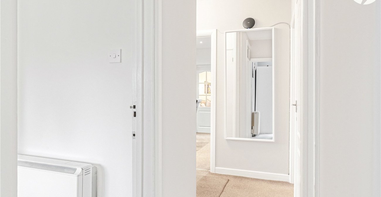 4 bedroom bungalow for sale in Bexley | Robinson Jackson