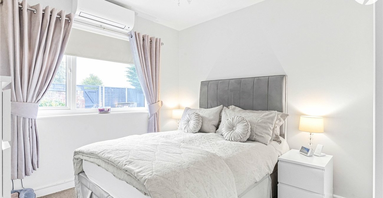 4 bedroom bungalow for sale in Bexley | Robinson Jackson