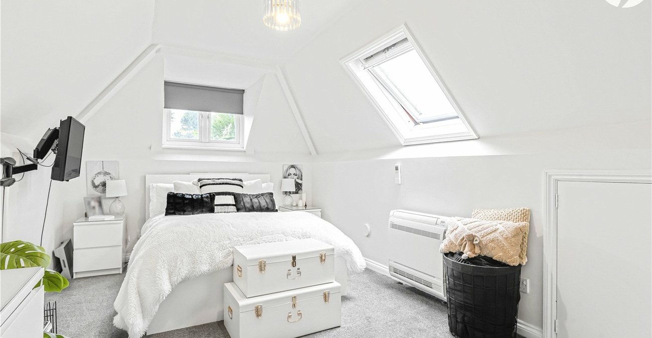 4 bedroom bungalow for sale in Bexley | Robinson Jackson